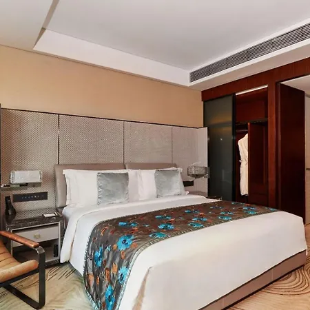 Mandarin Oriental Pudong, Shanghai Exterior photo