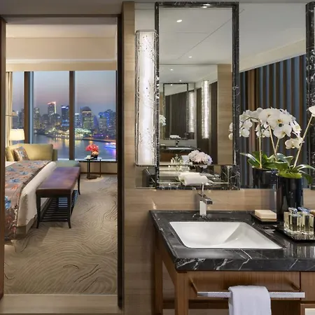 Mandarin Oriental Pudong, Shanghai Exterior photo