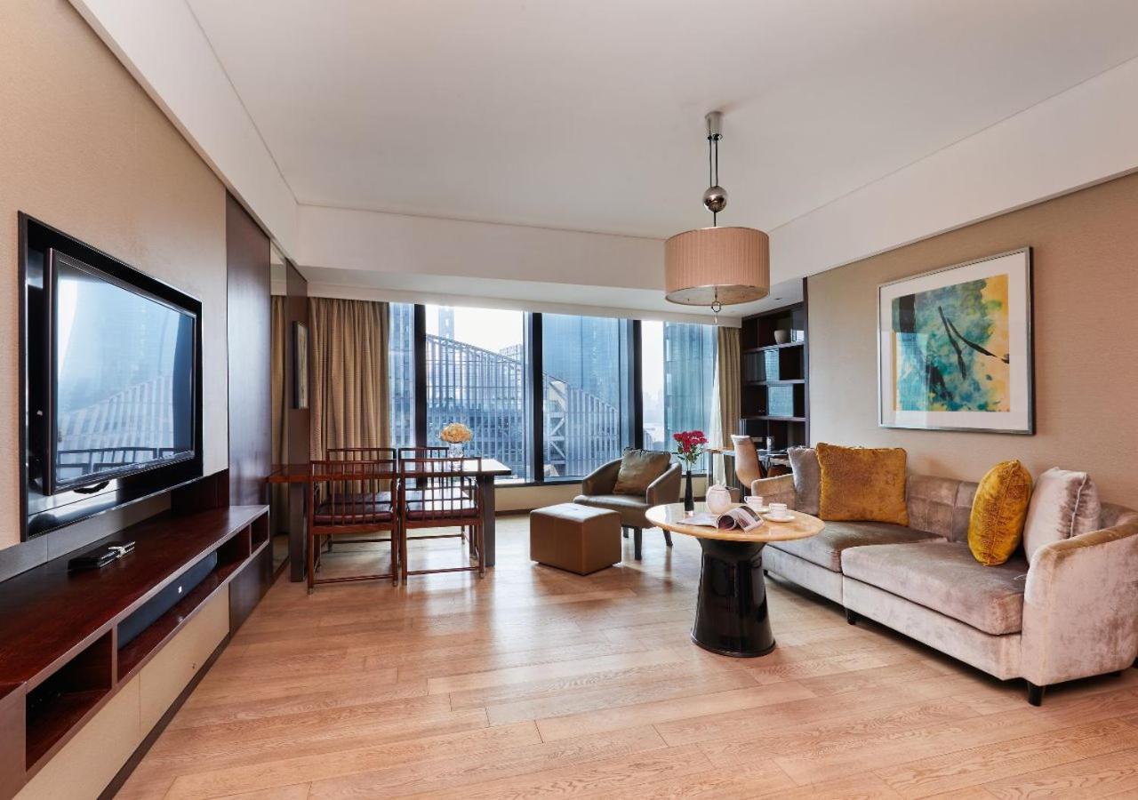 Mandarin Oriental Pudong, Отель Шанхай